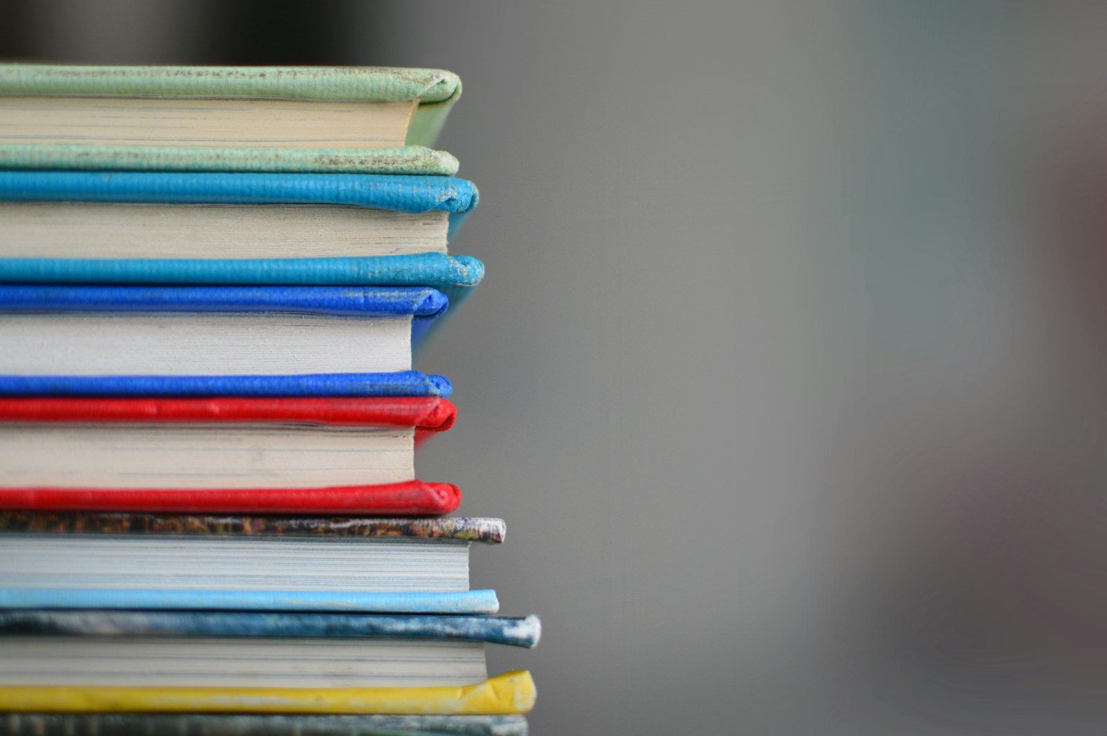Self-publishing w Polsce: formalności, koszty i pułapki
